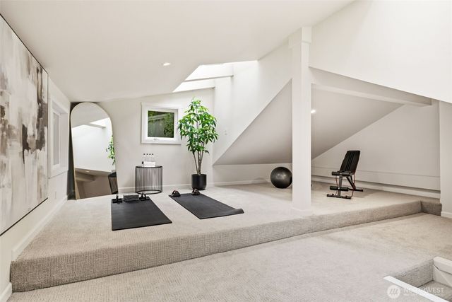 11113 NE 38th Place, Bellevue, WA 98004