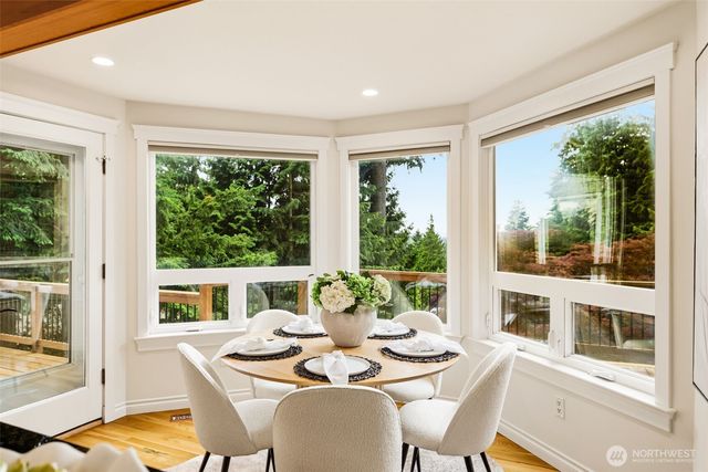 11113 NE 38th Place, Bellevue, WA 98004