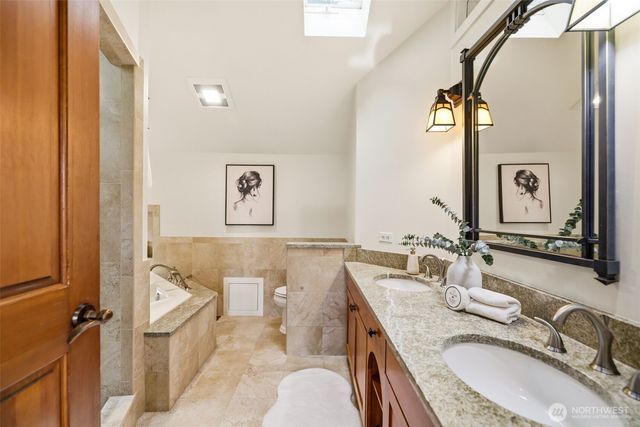 11113 NE 38th Place, Bellevue, WA 98004