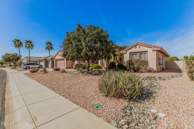18030 N SADDLE RIDGE Drive, Surprise, AZ 85374