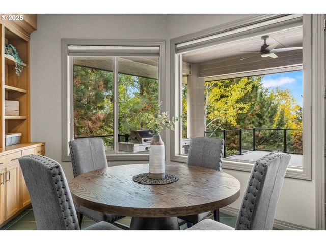 3155 Nw METKE Pl, Bend, OR 97703