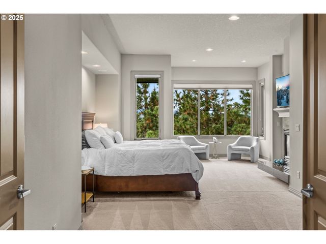 3155 Nw METKE Pl, Bend, OR 97703