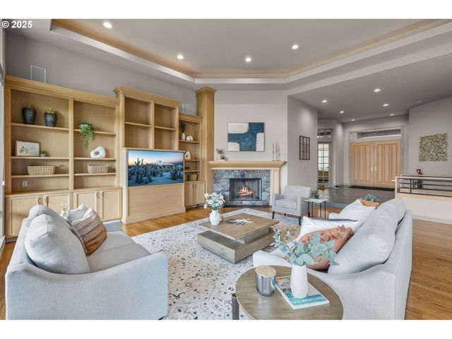 3155 Nw METKE Pl, Bend, OR 97703