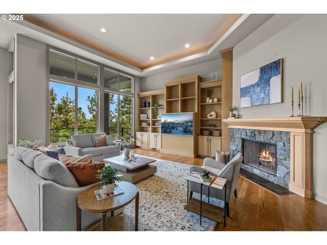 3155 Nw METKE Pl, Bend, OR 97703