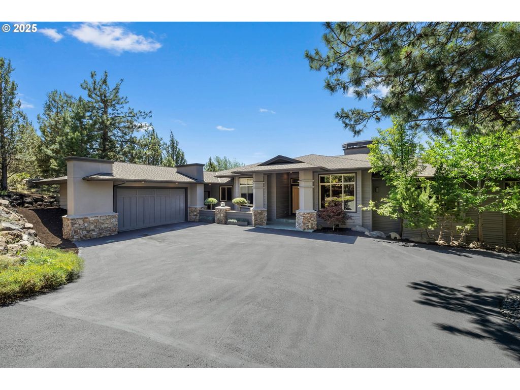 3155 Nw METKE Pl, Bend, OR 97703