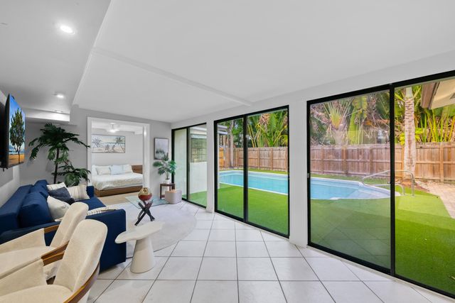 3024 NE 2nd Terrace, Wilton Manors, FL 33334
