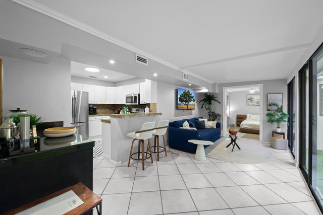 3024 NE 2nd Terrace, Wilton Manors, FL 33334