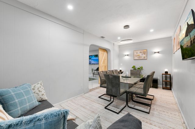 3024 NE 2nd Terrace, Wilton Manors, FL 33334