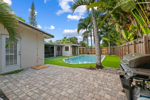 3024 NE 2nd Terrace, Wilton Manors, FL 33334