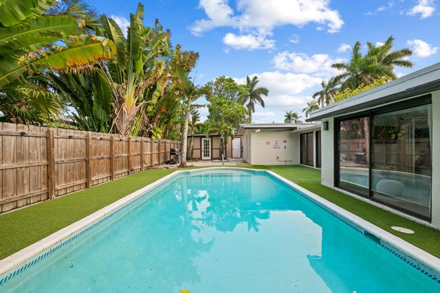 3024 NE 2nd Terrace, Wilton Manors, FL 33334