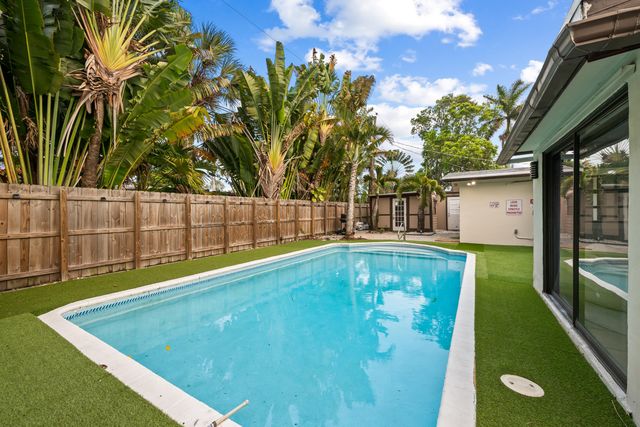 3024 NE 2nd Terrace, Wilton Manors, FL 33334