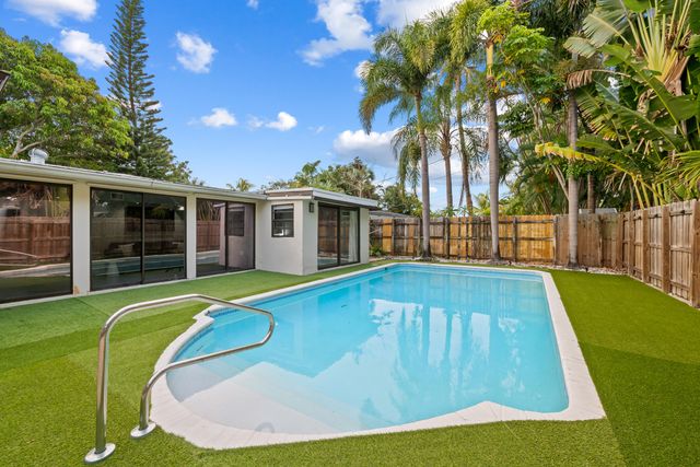 3024 NE 2nd Terrace, Wilton Manors, FL 33334