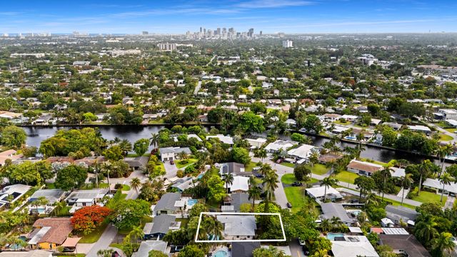 3024 NE 2nd Terrace, Wilton Manors, FL 33334