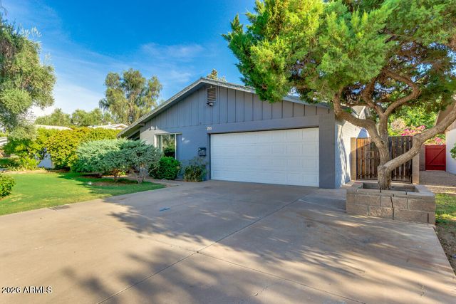 211 E GENEVA Drive, Tempe, AZ 85282