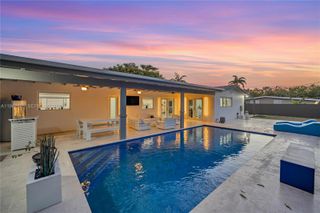 8501 SW 142nd St, Palmetto Bay, FL 33158