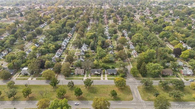 19124 Moross Road, Detroit, MI 48224