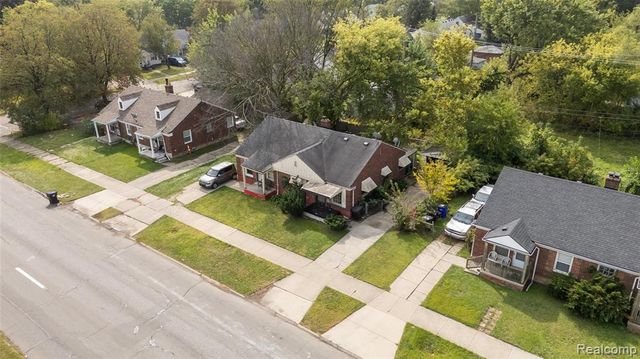 19124 Moross Road, Detroit, MI 48224