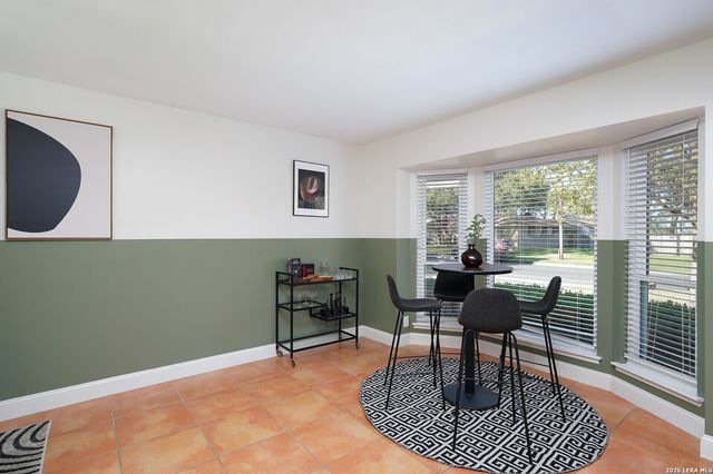 10807 Mount Ida, San Antonio, TX 78213