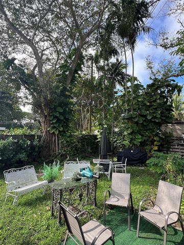 6400 SW 63rd Ave, South Miami, FL 33143