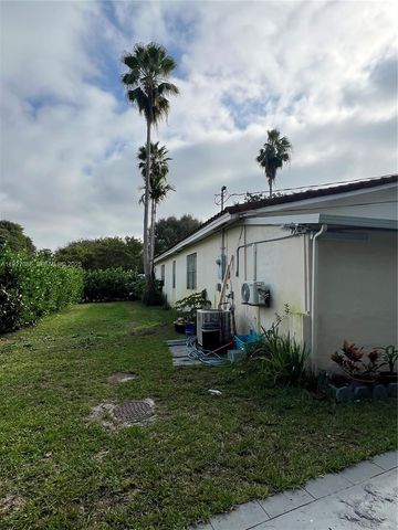 6400 SW 63rd Ave, South Miami, FL 33143