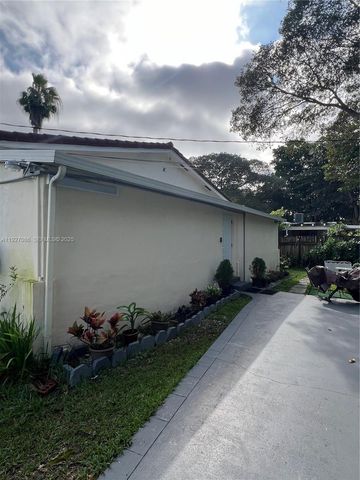 6400 SW 63rd Ave, South Miami, FL 33143