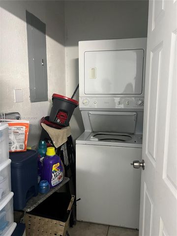 6400 SW 63rd Ave, South Miami, FL 33143