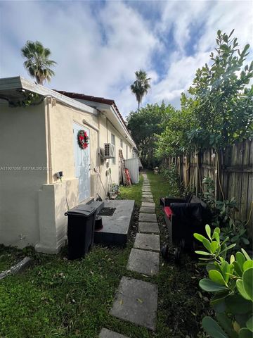 6400 SW 63rd Ave, South Miami, FL 33143