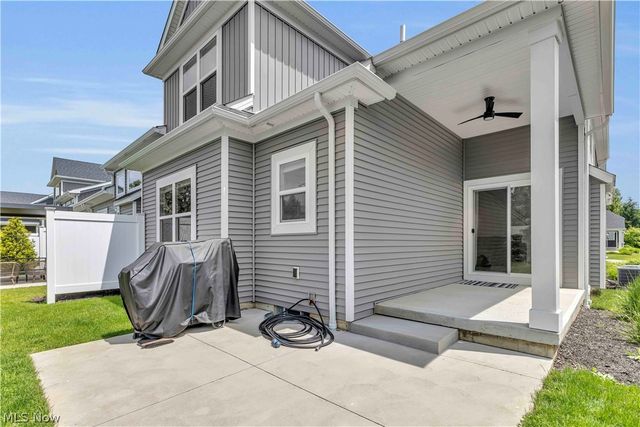 2126 Heritage Lane, Westlake, OH 44145