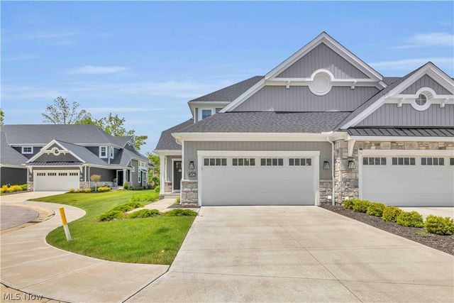 2126 Heritage Lane, Westlake, OH 44145