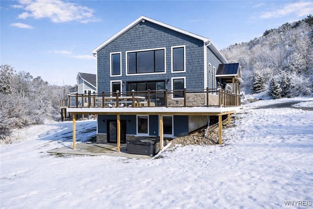 5745 Bonn Way East, Great Valley, NY 14741