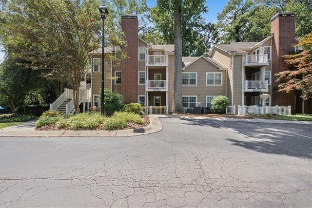 2210 River Heights Court SE, Marietta, GA 30067