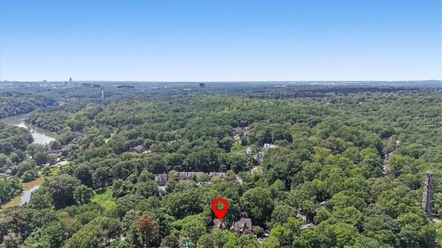2210 River Heights Court SE, Marietta, GA 30067