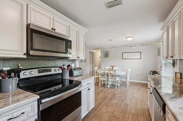 1653 MARY BETH Drive, Middleburg, FL 32068