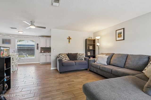 1653 MARY BETH Drive, Middleburg, FL 32068