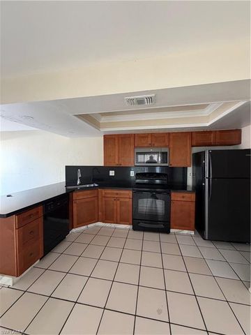 5423 9th AVE, Fort Myers, FL 33907