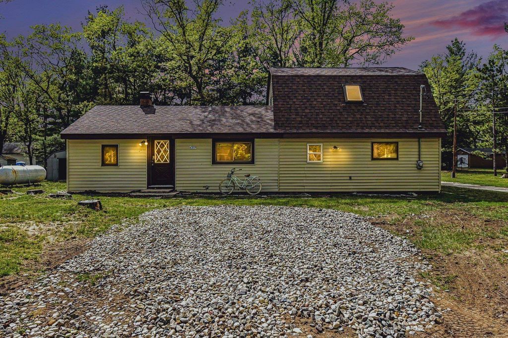 4359 Deerland Road, Oscoda, MI 48750