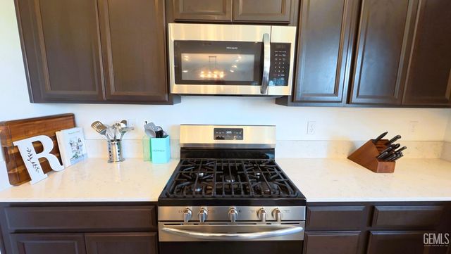 3420 Birchmont Way, Shafter, CA 93263