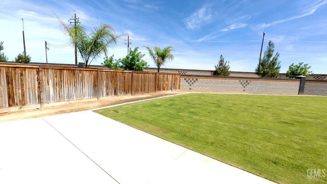 3420 Birchmont Way, Shafter, CA 93263
