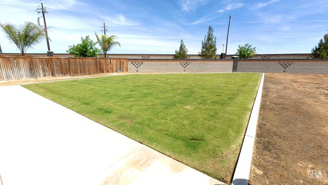 3420 Birchmont Way, Shafter, CA 93263