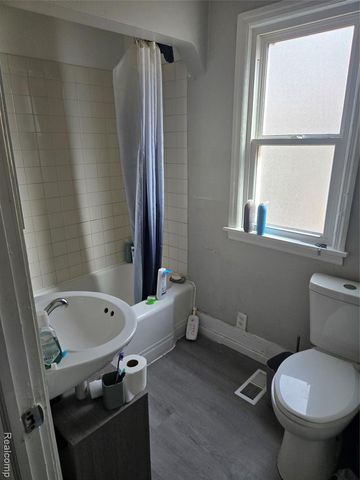 18109 Cornwall Street, Detroit, MI 48224