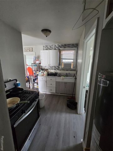 18109 Cornwall Street, Detroit, MI 48224