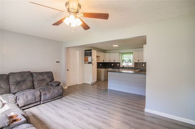 2106 Harris Highway, Washington, WV 26181