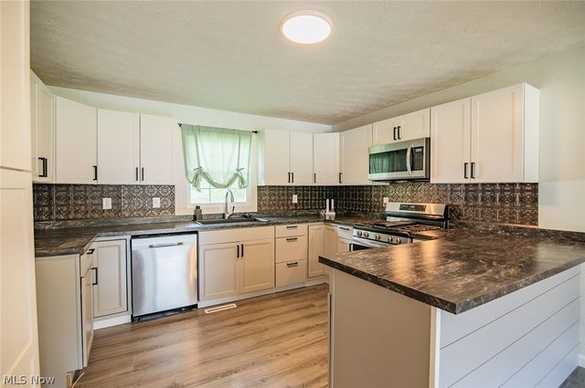 2106 Harris Highway, Washington, WV 26181
