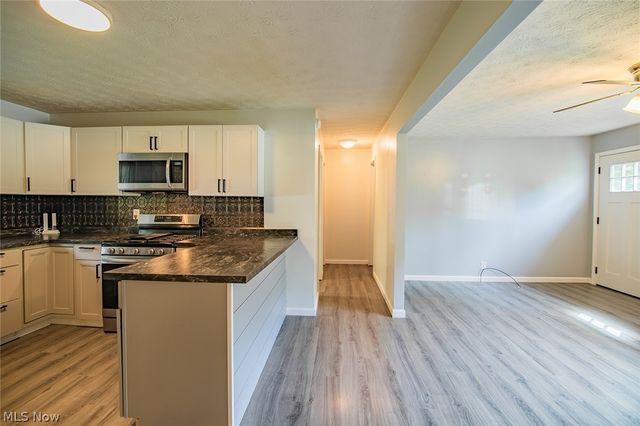 2106 Harris Highway, Washington, WV 26181