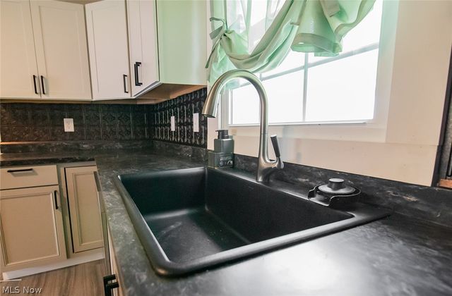 2106 Harris Highway, Washington, WV 26181