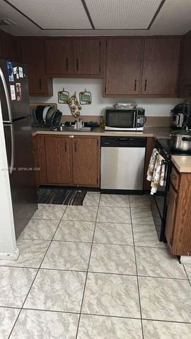 5630 NW 21st St 31-C, Lauderhill, FL 33313