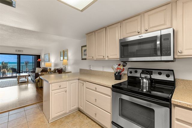 4450 Highway A1A None 402, Vero Beach, FL 32963