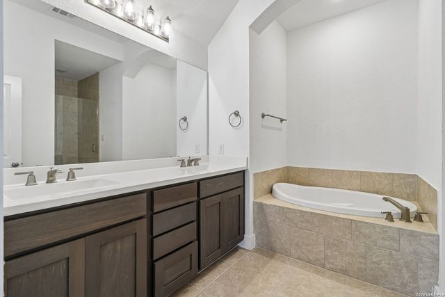 24740 Malka, San Antonio, TX 78261