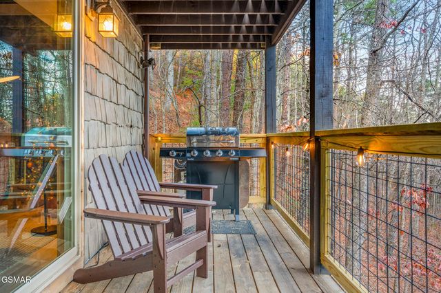 2758 Overholt Trail, Sevierville, TN 37862