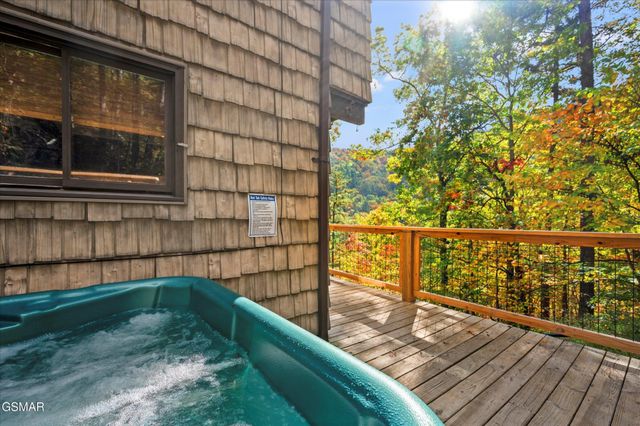 2758 Overholt Trail, Sevierville, TN 37862